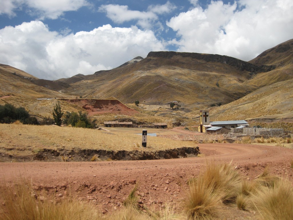 In den peruanischen Anden gibt es immer was zu entdecken. Hier das Dörfchen Santa Barbara in der Nähe von Huancavelica