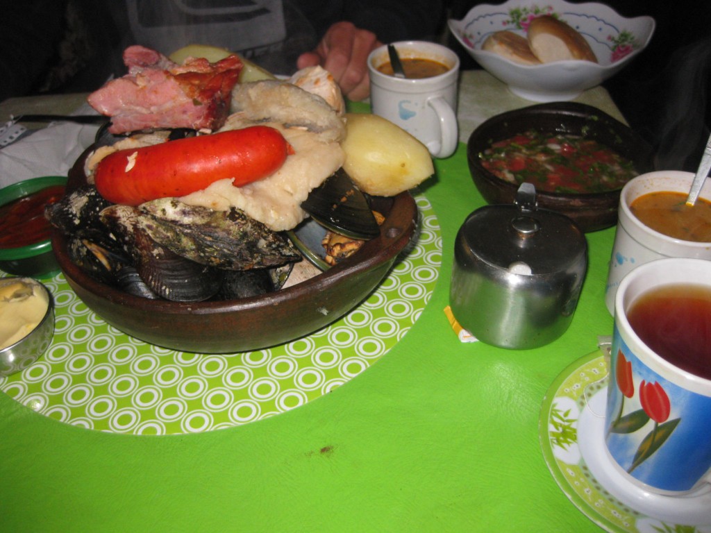 Im Restaurant in Ancud Curanto Essen