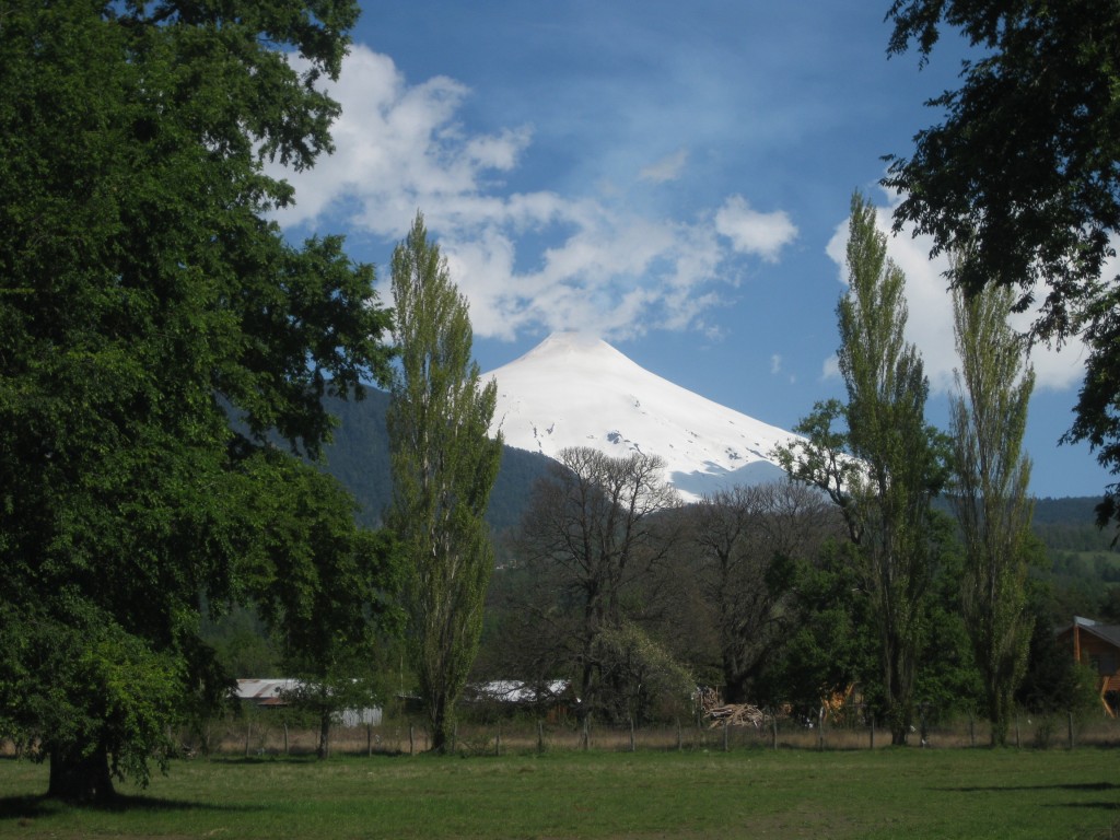 Der Vulkan Villarica bei Pucón, beliebtes Touren-Ziel