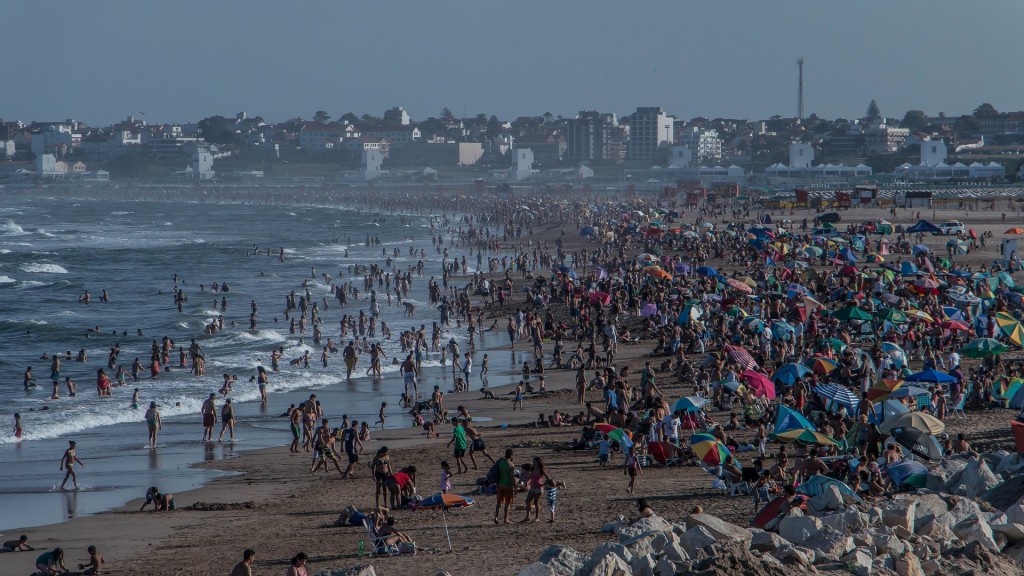 Strandurlaub in Argentinien: Punta Mogotes in der Nähe von Mar del Plata. Wer denkt, das sei ein überfüllter Strand, der schaue sich mal im Internet unter dem Stichwort "Mar del Plata playas" um